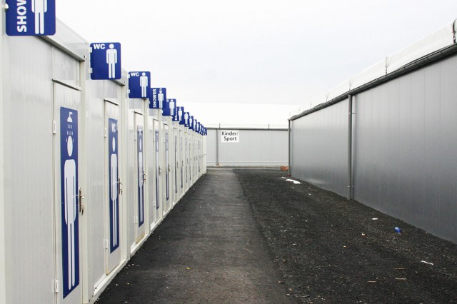 Les Containers Pour Les Refugiées